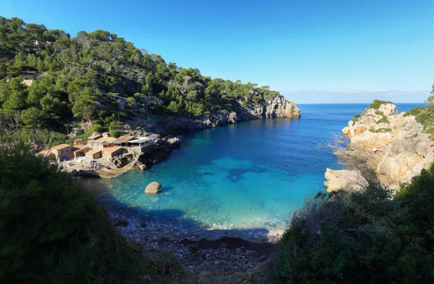 Entdecken Sie die Geheimnisse von Cala Deià: Ein Paradies für Naturliebhaber