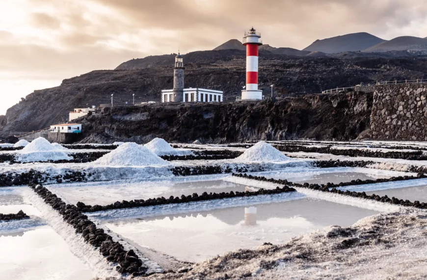 Faro de las Salinas und Cala Figuera: zwei unverzichtbare Stationen im Süden Mallorcas