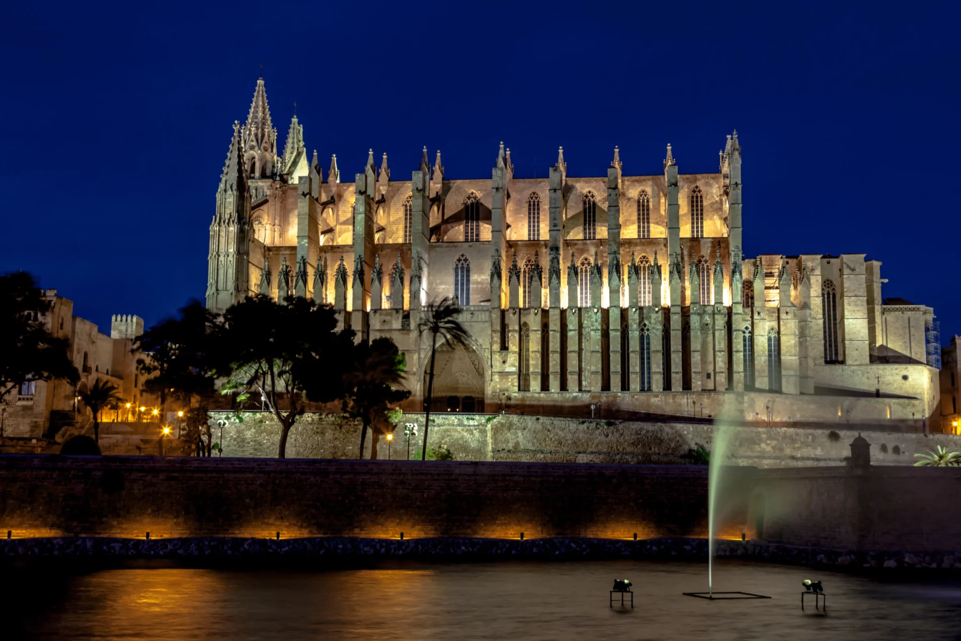 cathedral la seu palma de mallorca 2021 08 26 16 29 05 utc Monasteries in Mallorca that are worth a visit