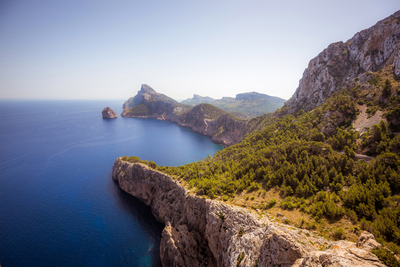 coastline and scenic landscape 800 Las mejores excursiones en coche por Mallorca