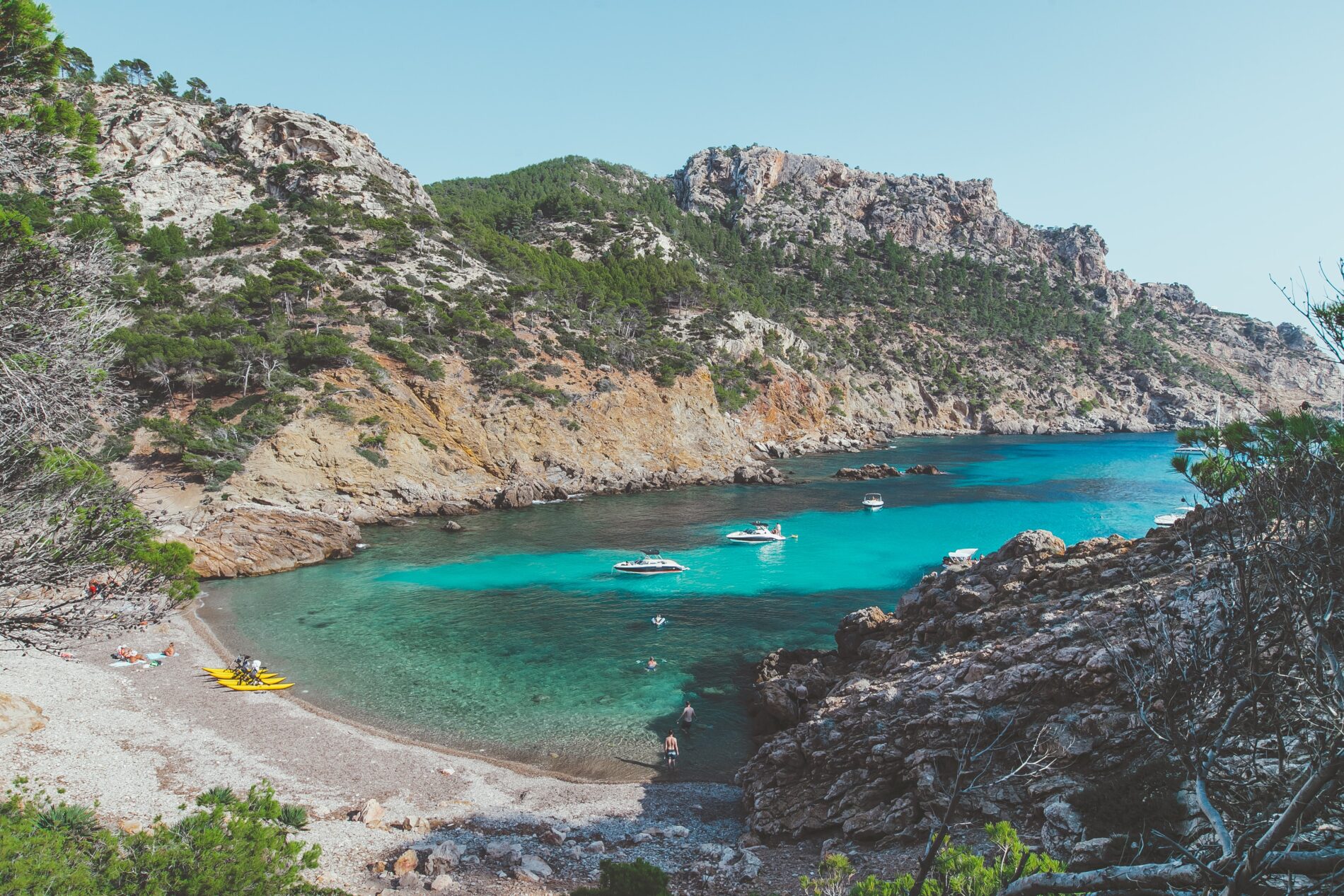 eugene zhyvchik ugtUD O6YPU unsplash What to do in Mallorca so you don't miss out on any experiences - TOP 10 activities