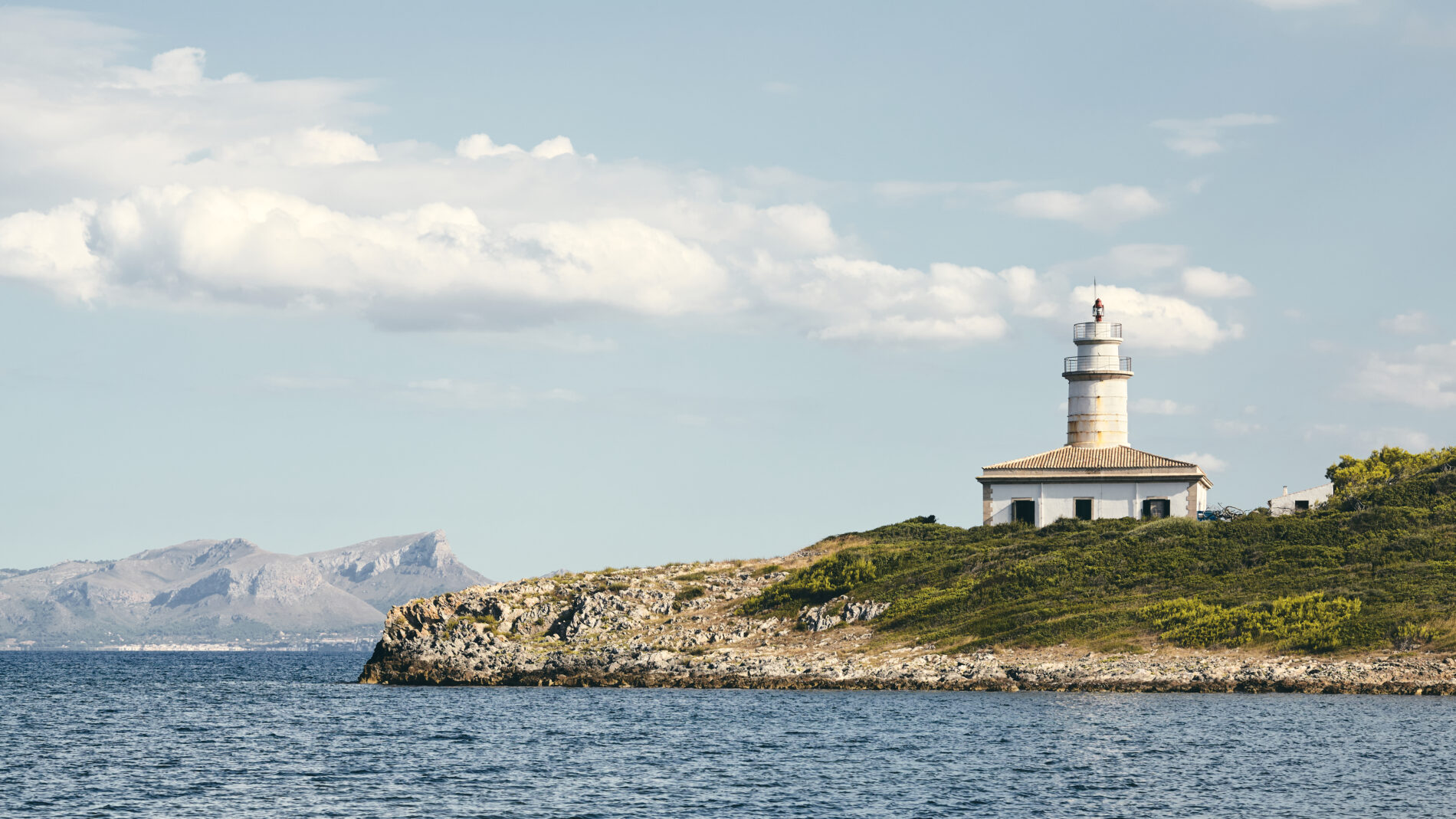 faro alcanada mallorca Los faros más bonitos de Mallorca
