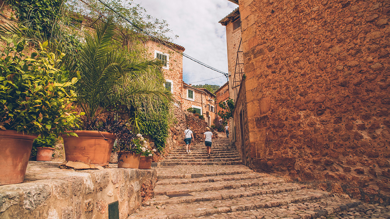 fornalutx 31 1 Leaving a mark on Mallorca: Road trips for photography enthusiasts