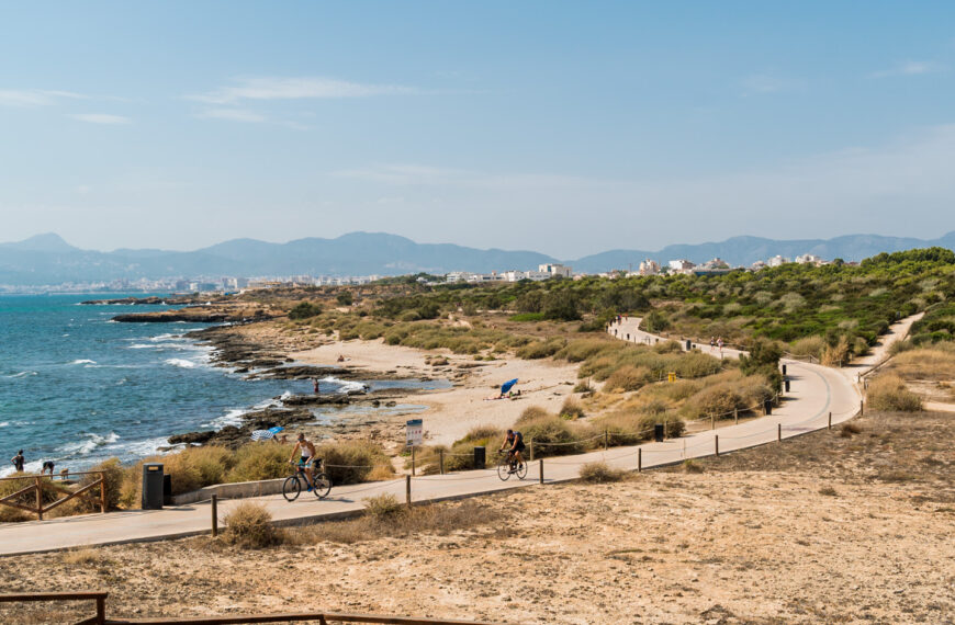 Es Carnatge: A coastal walk unveiling prehistoric fossils