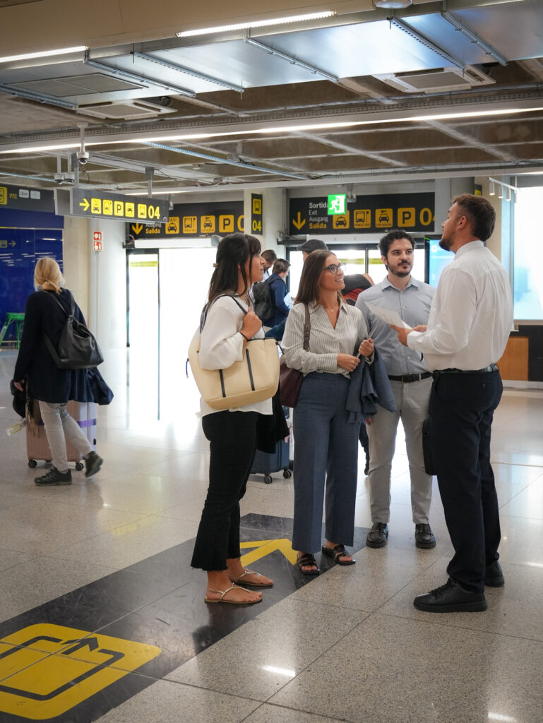 DSC07649 Meeting point at Palma Airport