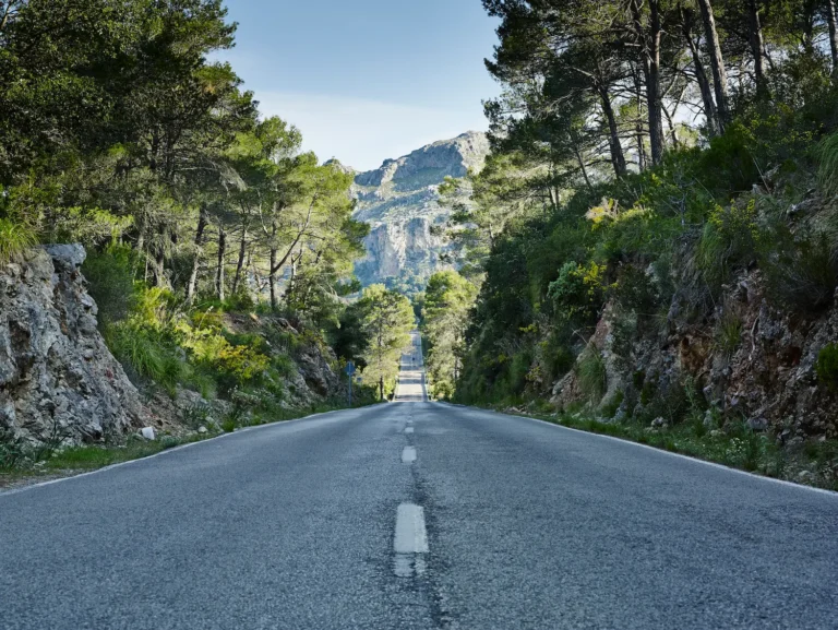road through mountains majorca spain 2026 03 25 06 32 43 utc Startseite